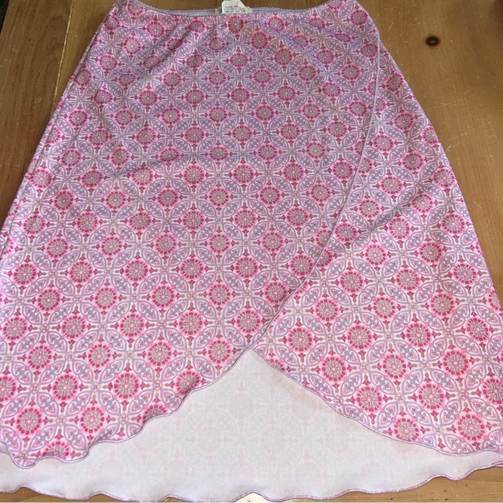 Elegant Pink Patterned Skirt